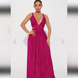 Vacay Dreams Plisse Maxi Dress - Raspberry